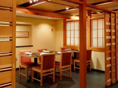 日本食レストラン「白梅」