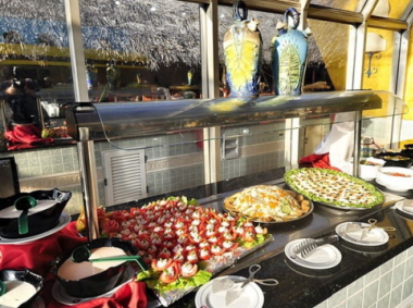 ホテル滞在中の全食事＆アルコール含む飲み物込み！/イメージ